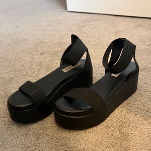 Steve Madden Black Platform Sandals
